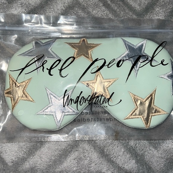 FREE PEOPLE X UNDERSTATED LEATHER
Starry Eyed Travel Eye Mask - Picture 2 of 3